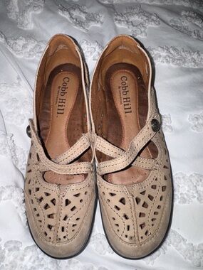 Cobb Hill by New Balance Taupe Cutout Mary Jane Flats